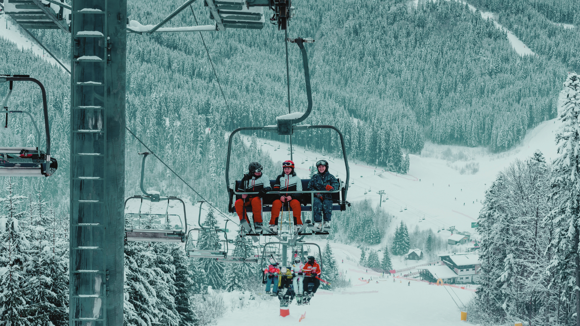 How to Ski: A Beginner’s Guide to Hitting the Slopes with Confidence