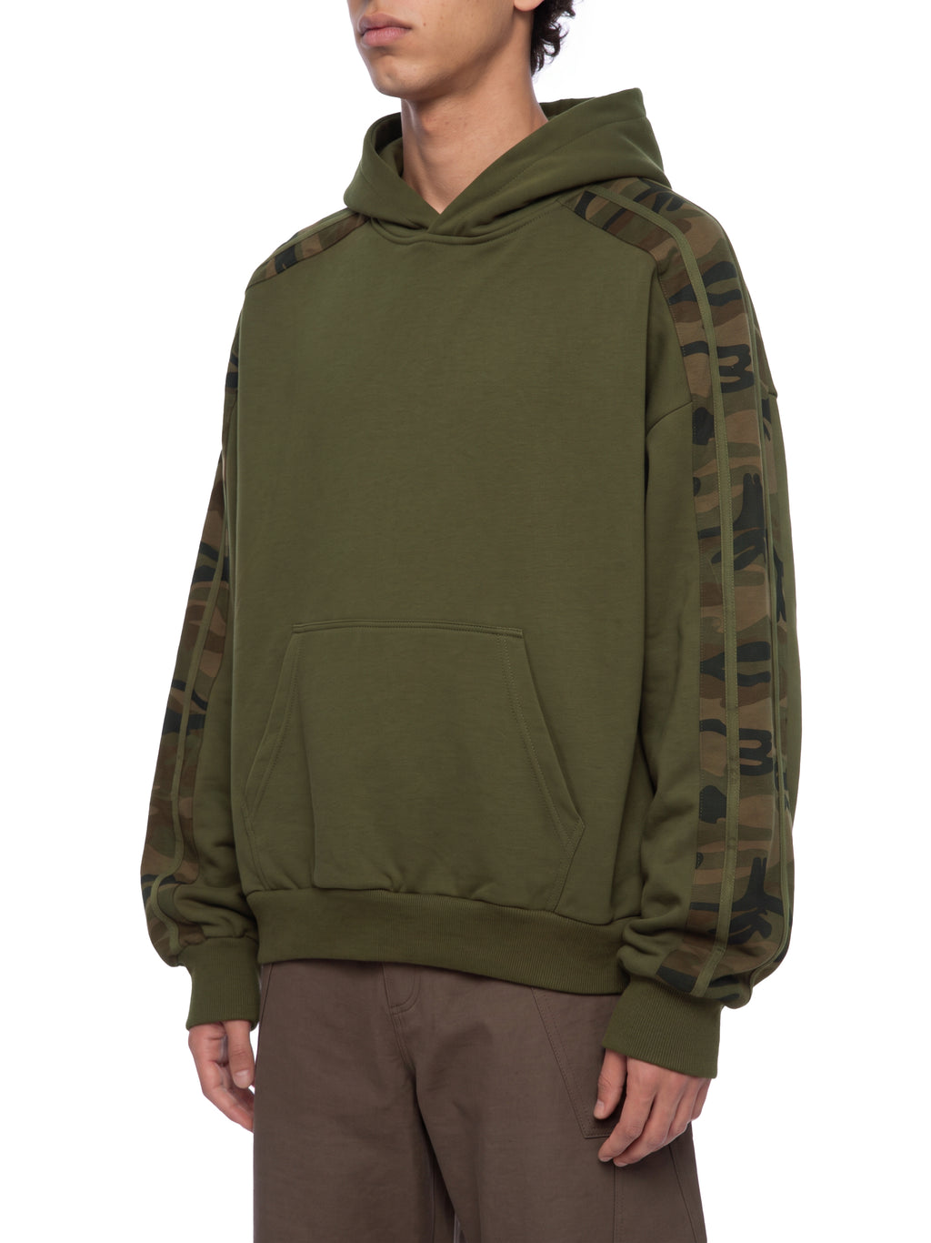 O | boxy camo-panelled hoodie