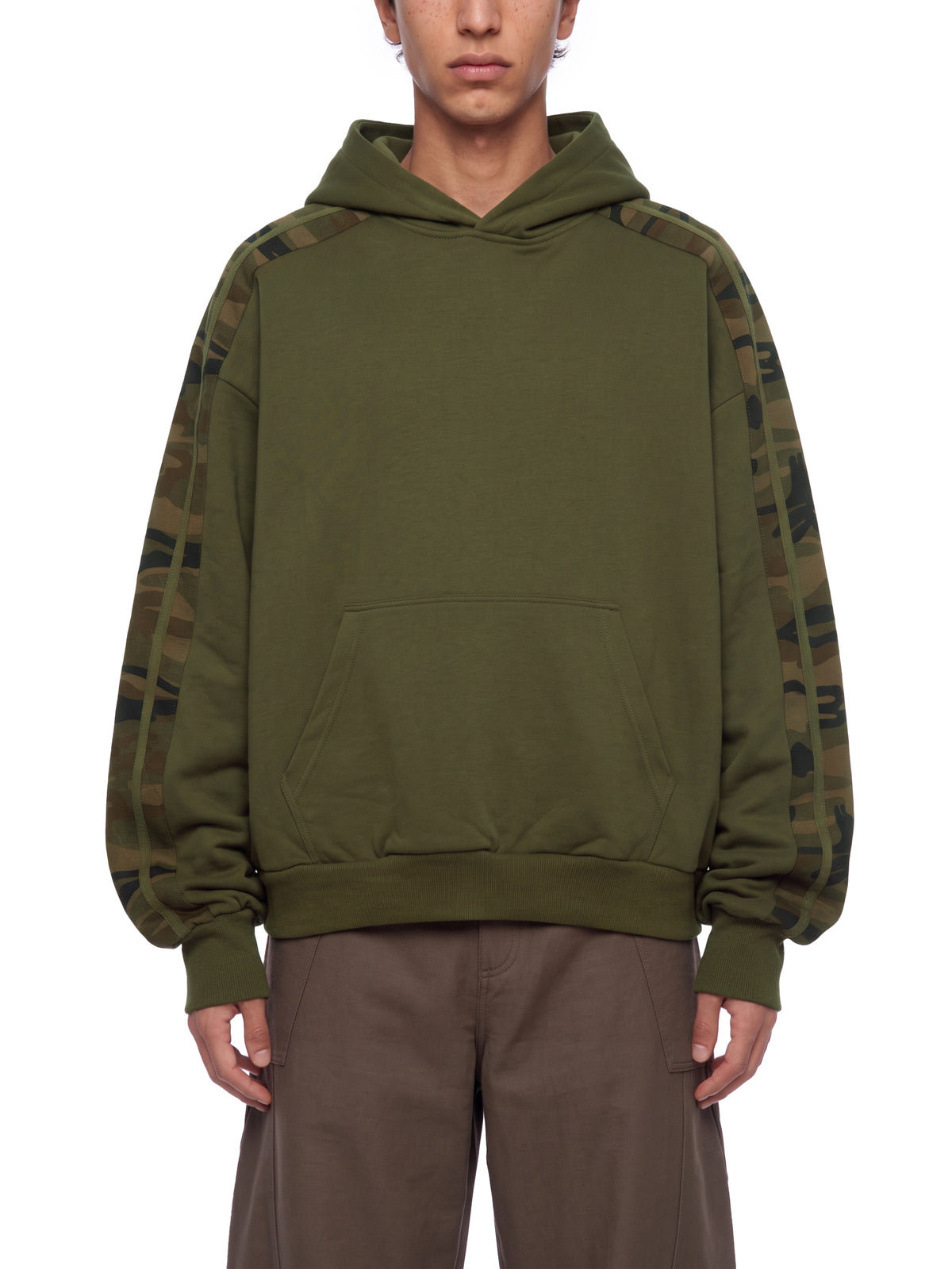 O | boxy camo-panelled hoodie