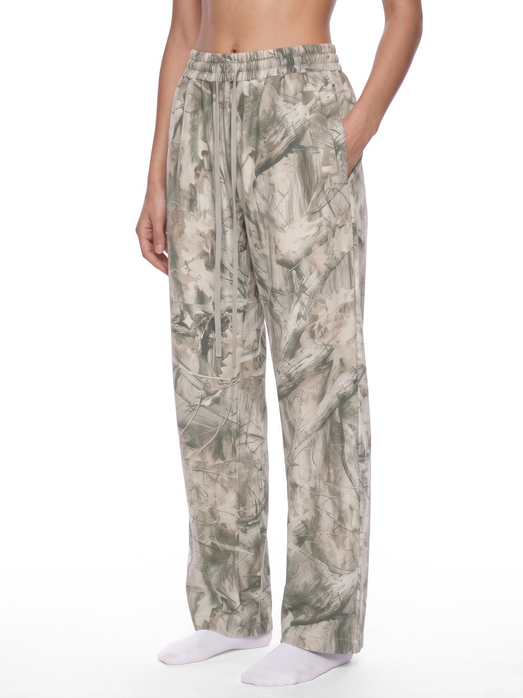 O | fleece tree camo sweatpants