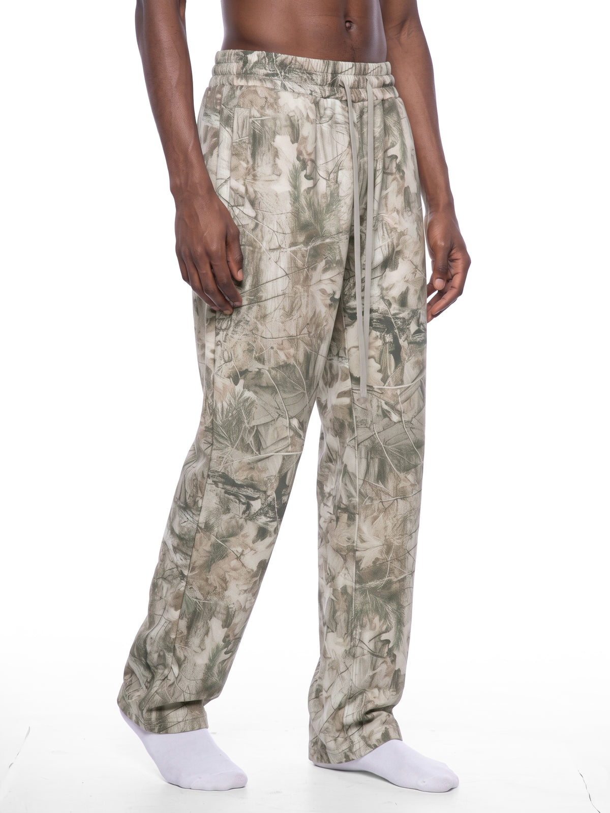O | fleece tree camo sweatpants