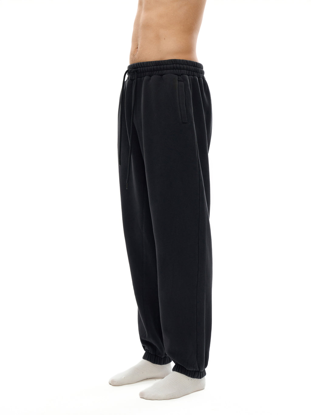 O | fleeced jogger sweatpants