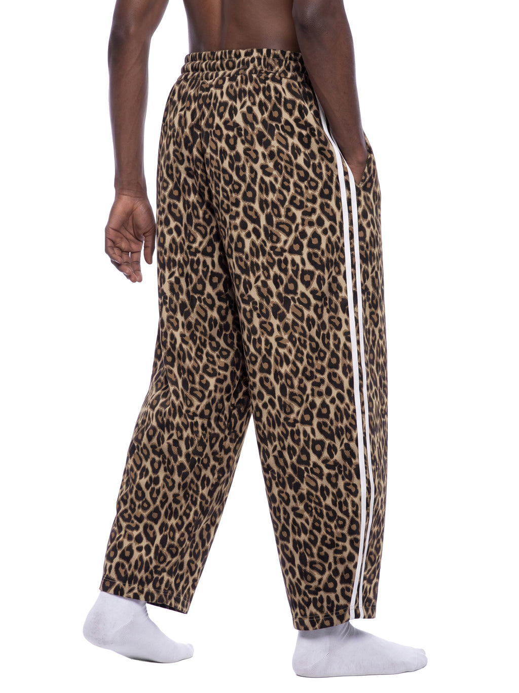 O | leopard barrel leg sweatpants