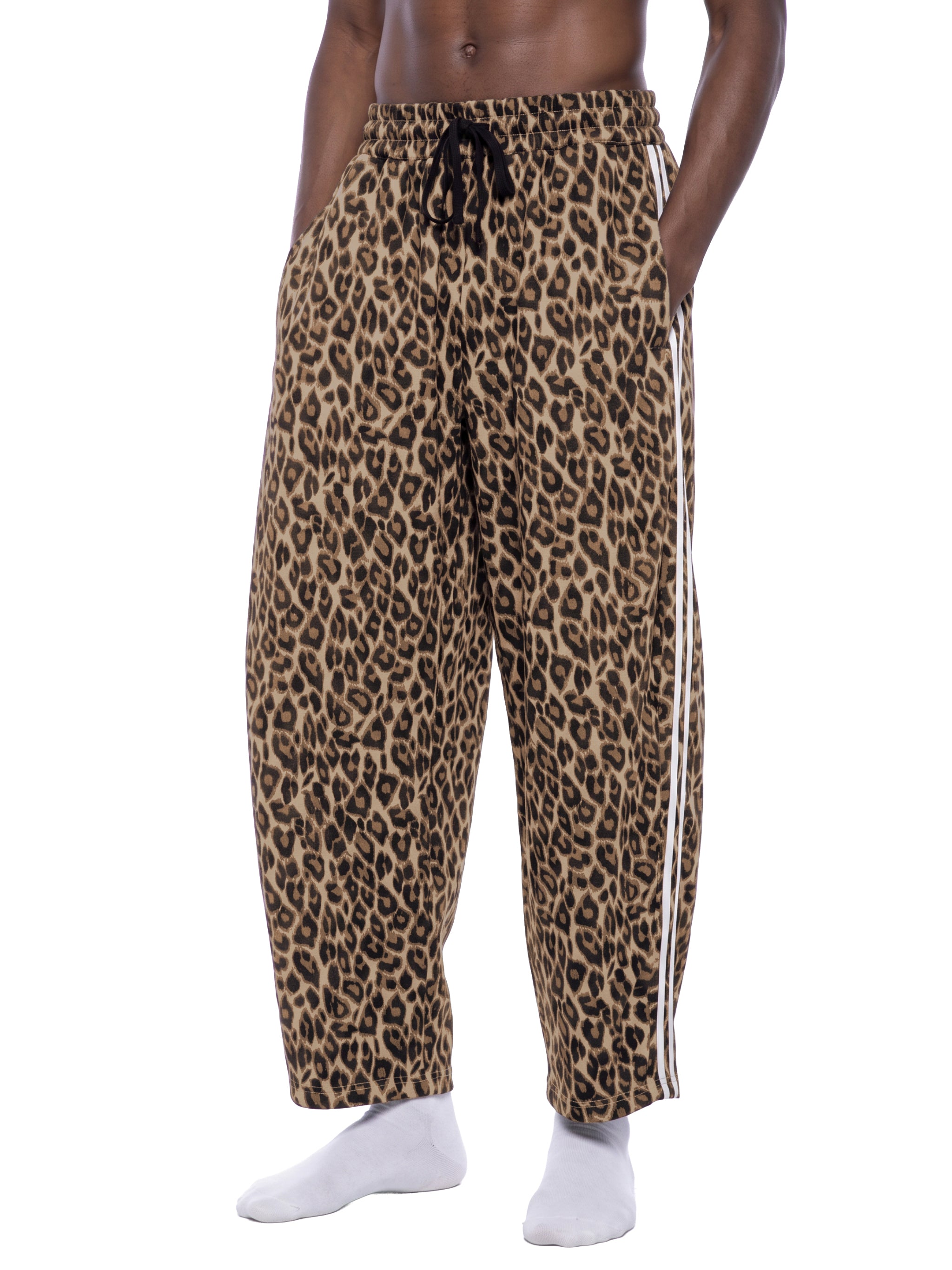 O | leopard barrel leg sweatpants