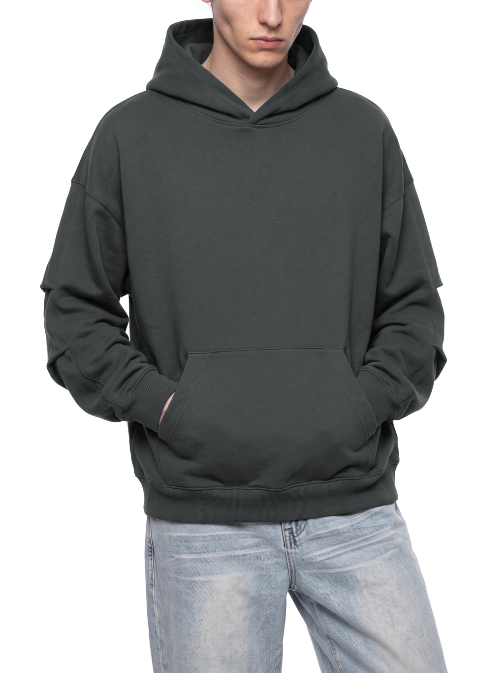 O | heavyweight ruched sleeves hoodie