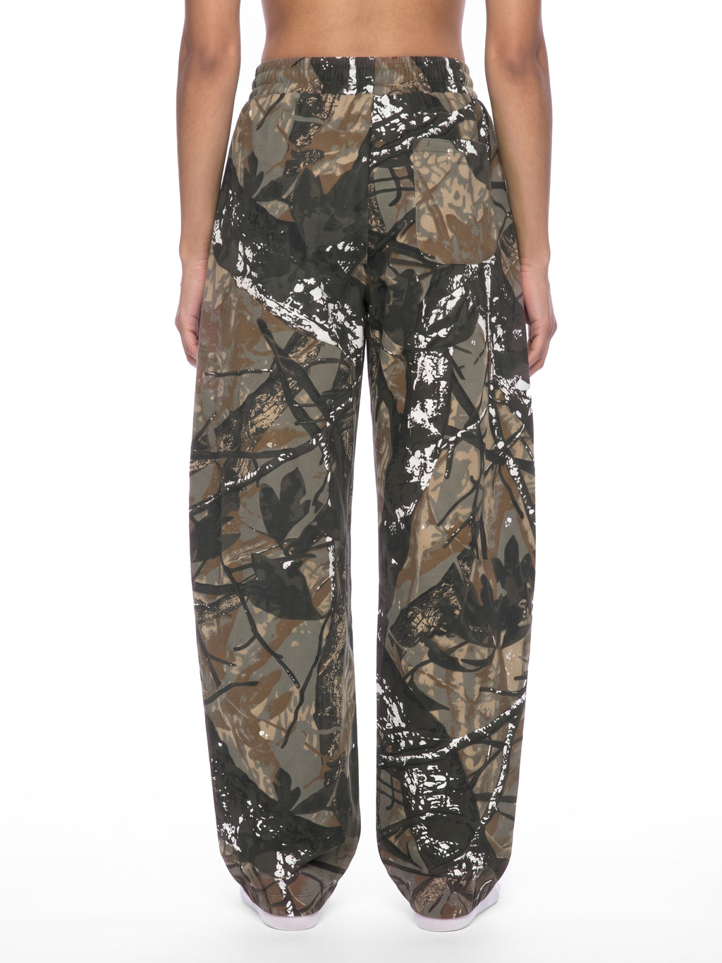 O | tree camo barrel leg pants
