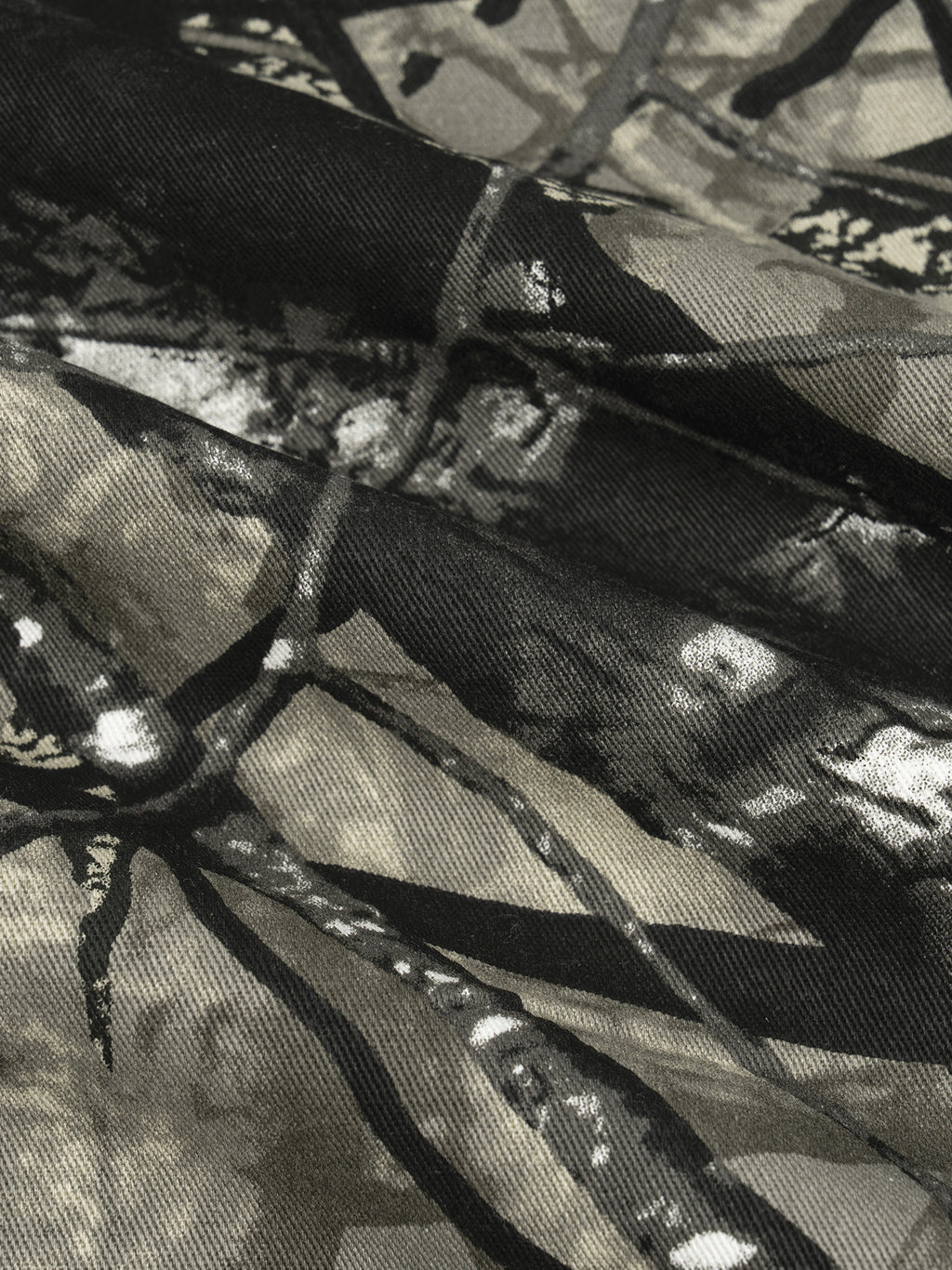 O | tree camo barrel leg pants