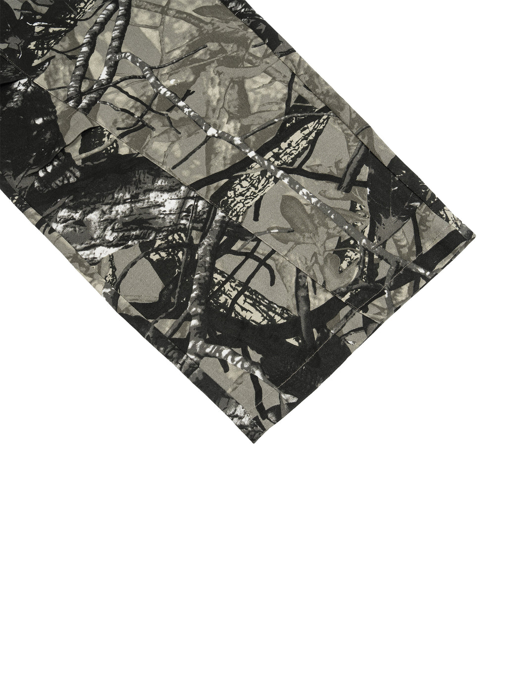O | tree camo barrel leg pants