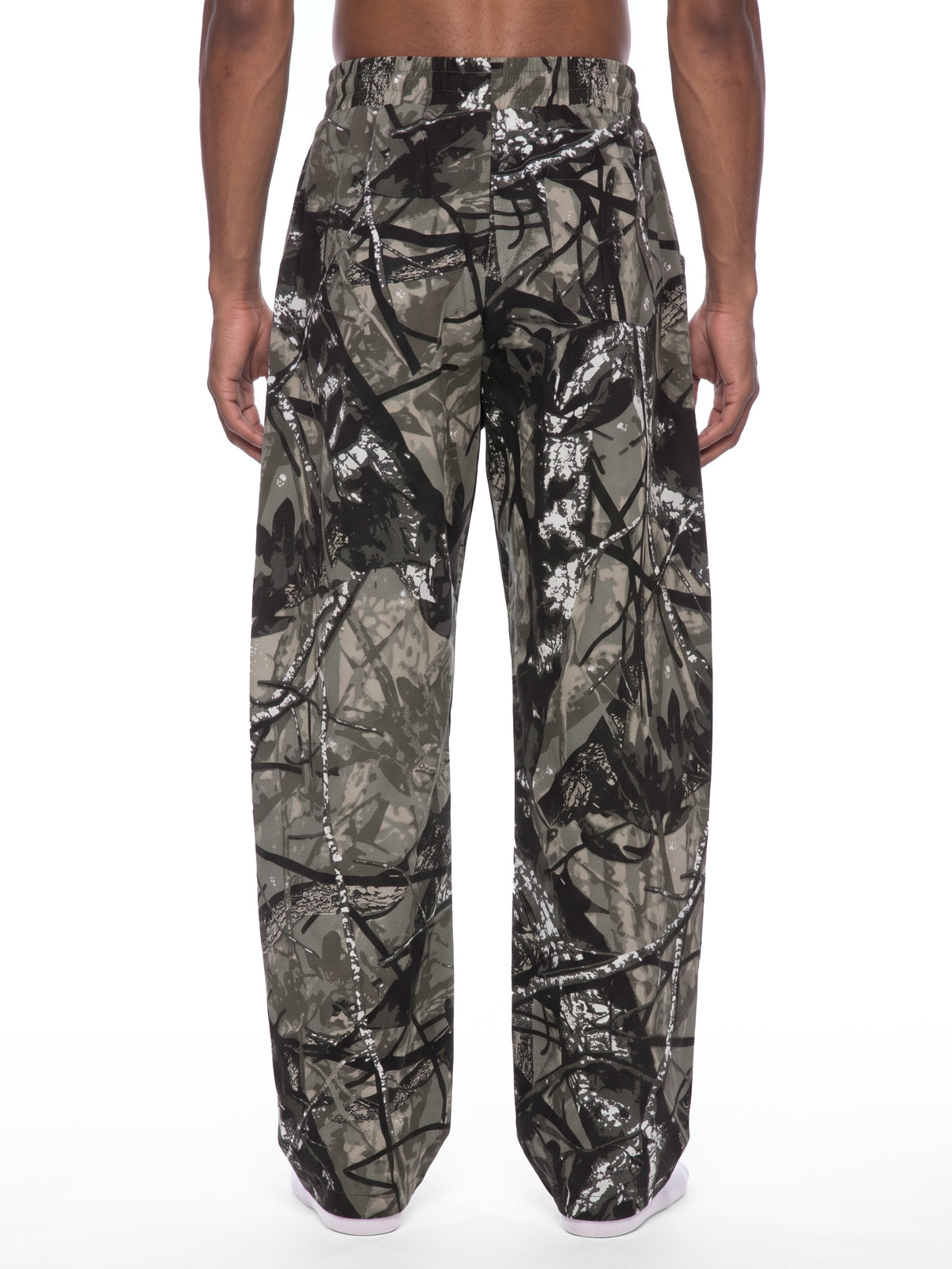 O | tree camo barrel leg pants
