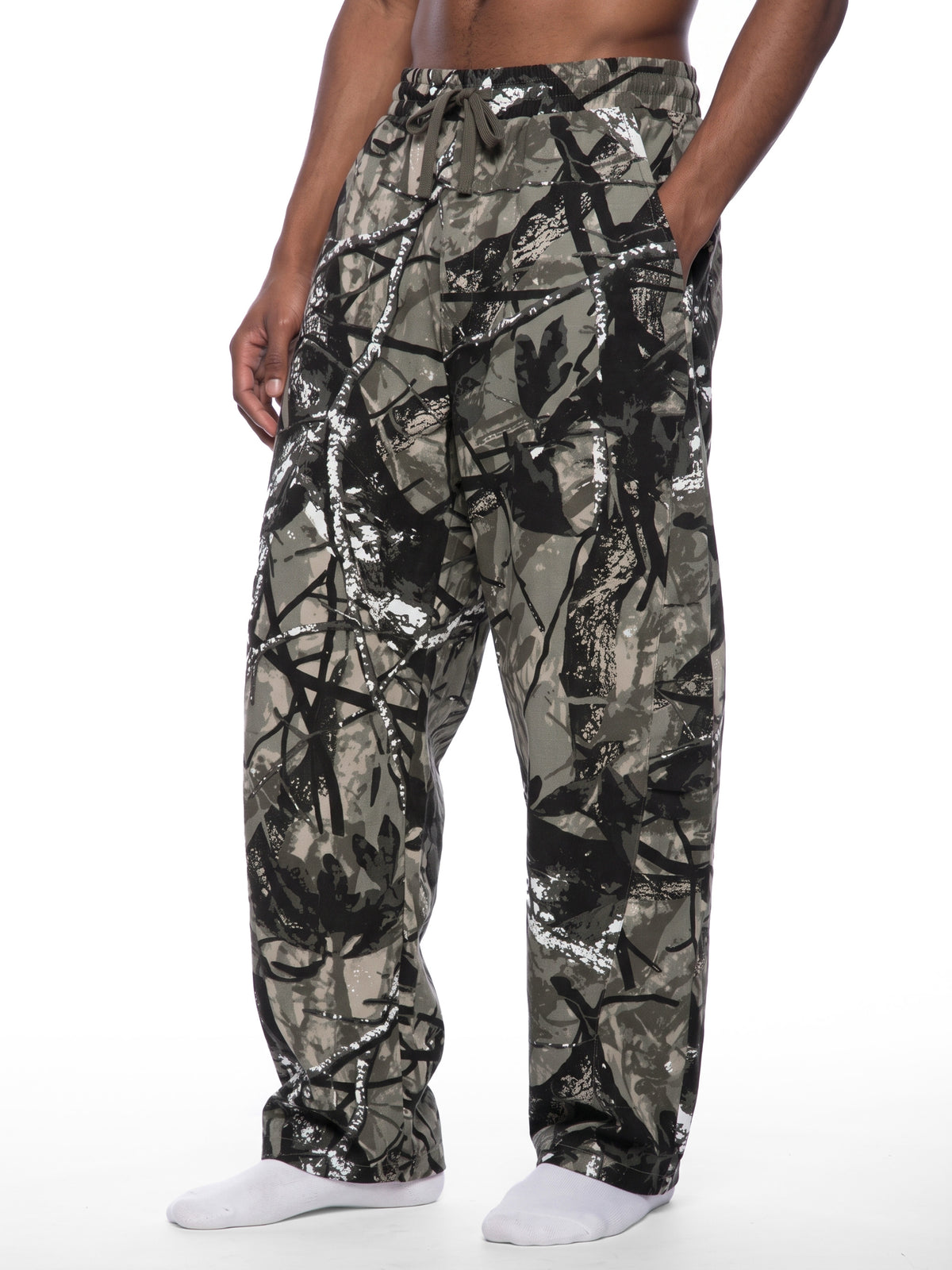 O | tree camo barrel leg pants