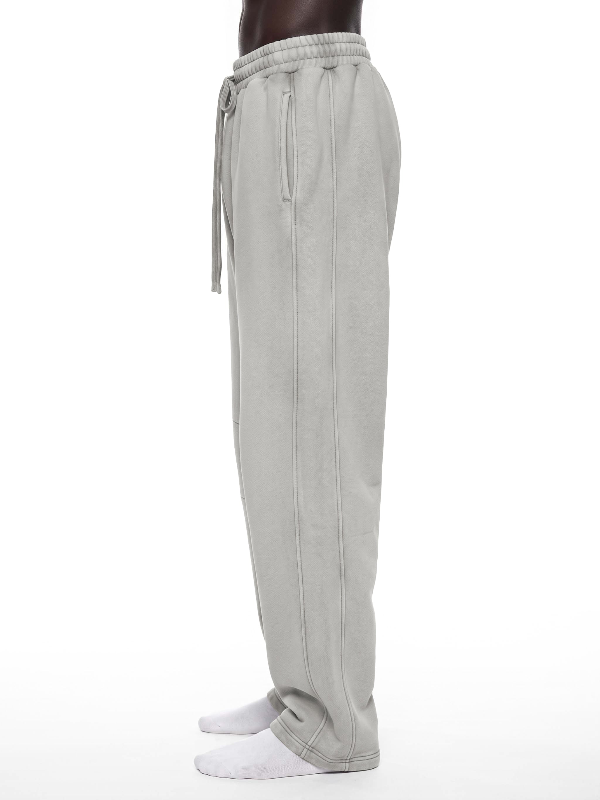 O | vintage wash barrel leg fleece sweatpants