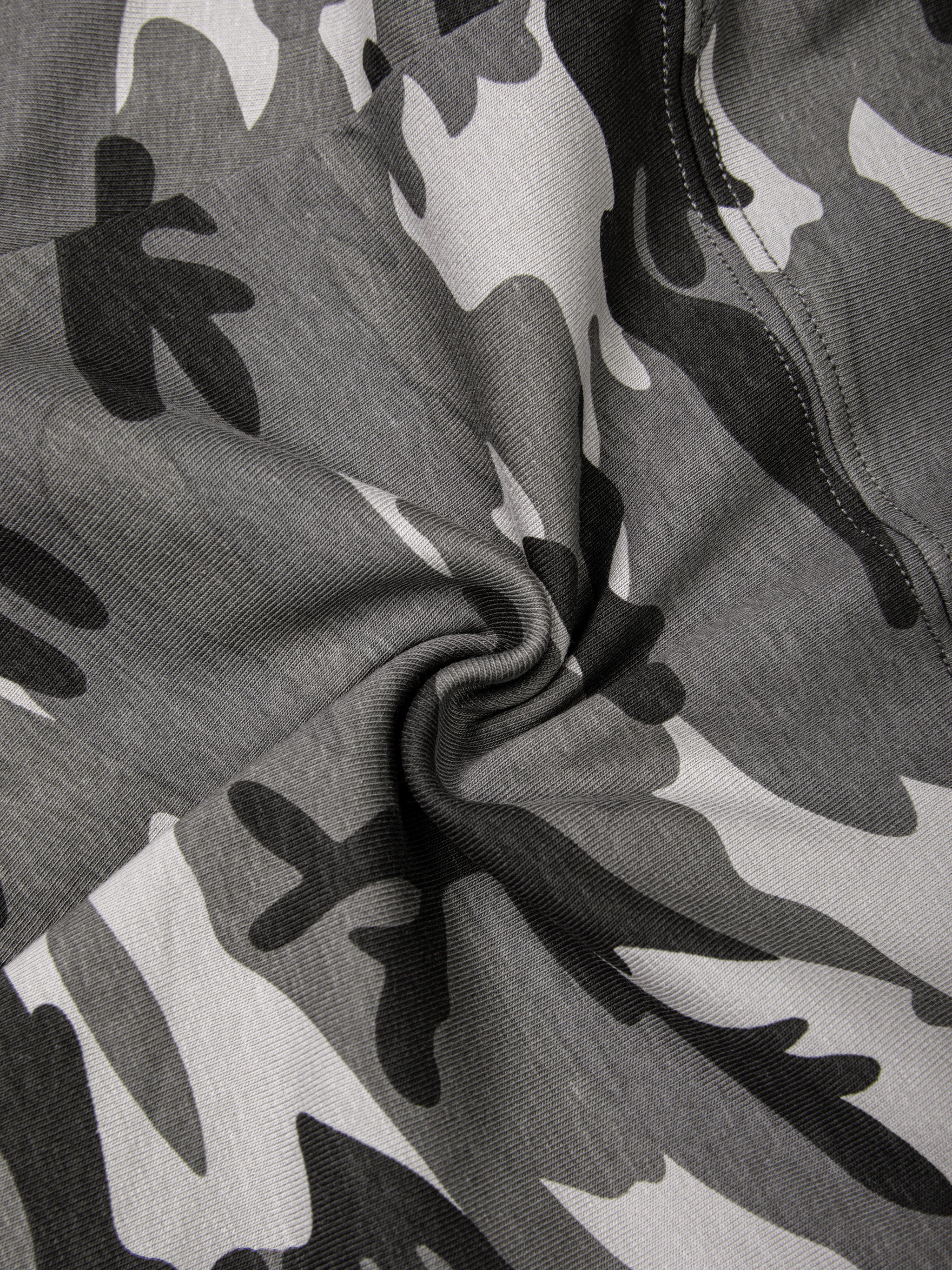 W | slim camo shorts