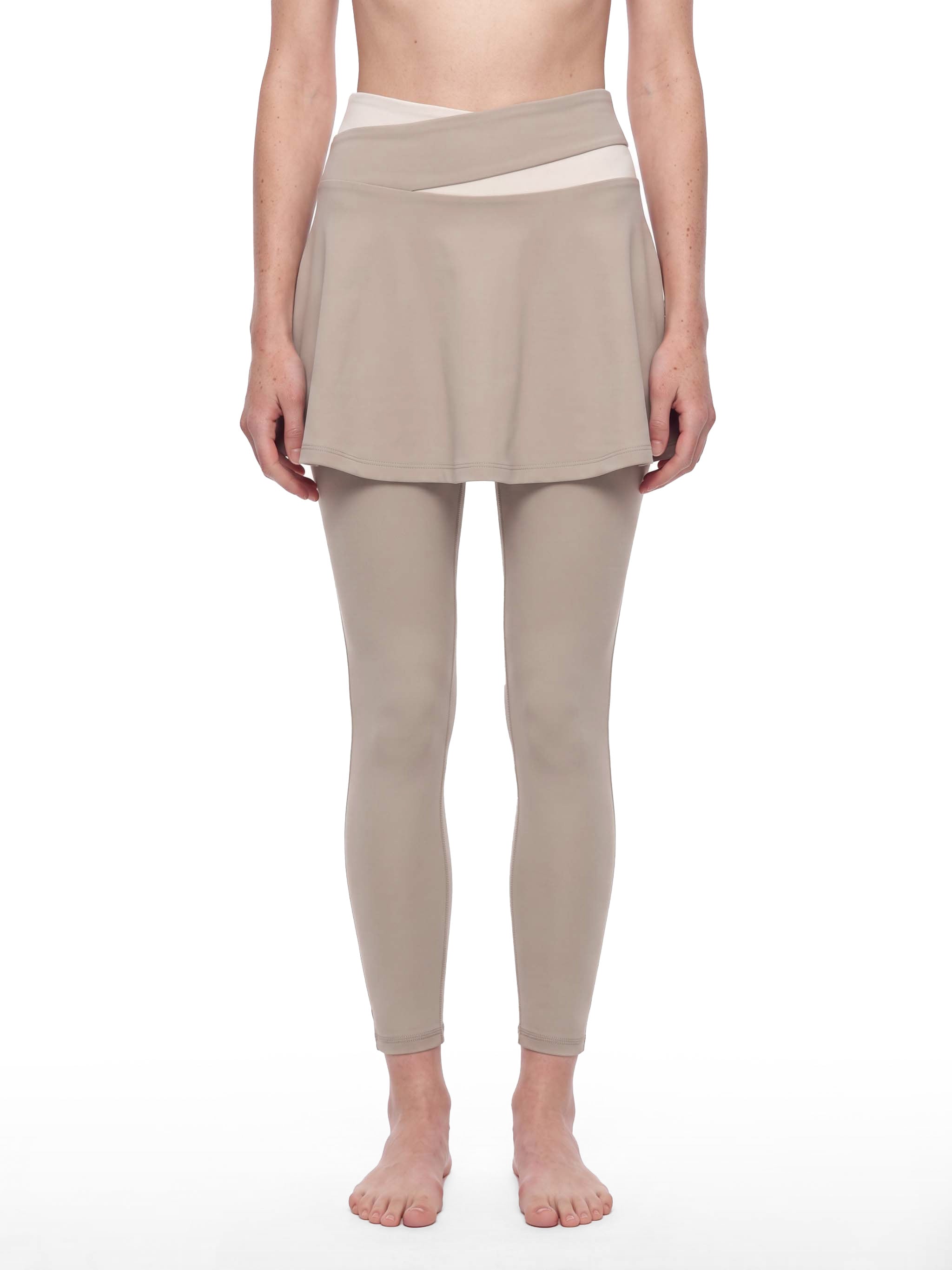 W | yoga panelled skorts