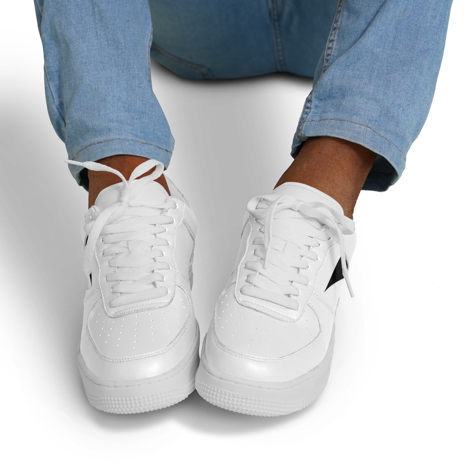 MEN'S MOMENTUM LOW-CUT SNEAKERS | white