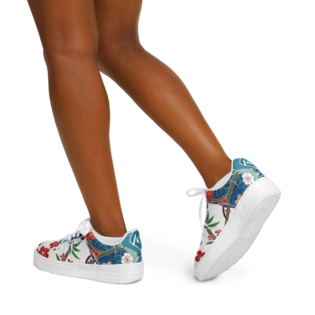 WOMEN'S MOMENTUM LOW-CUT SNEAKERS | reddish florals