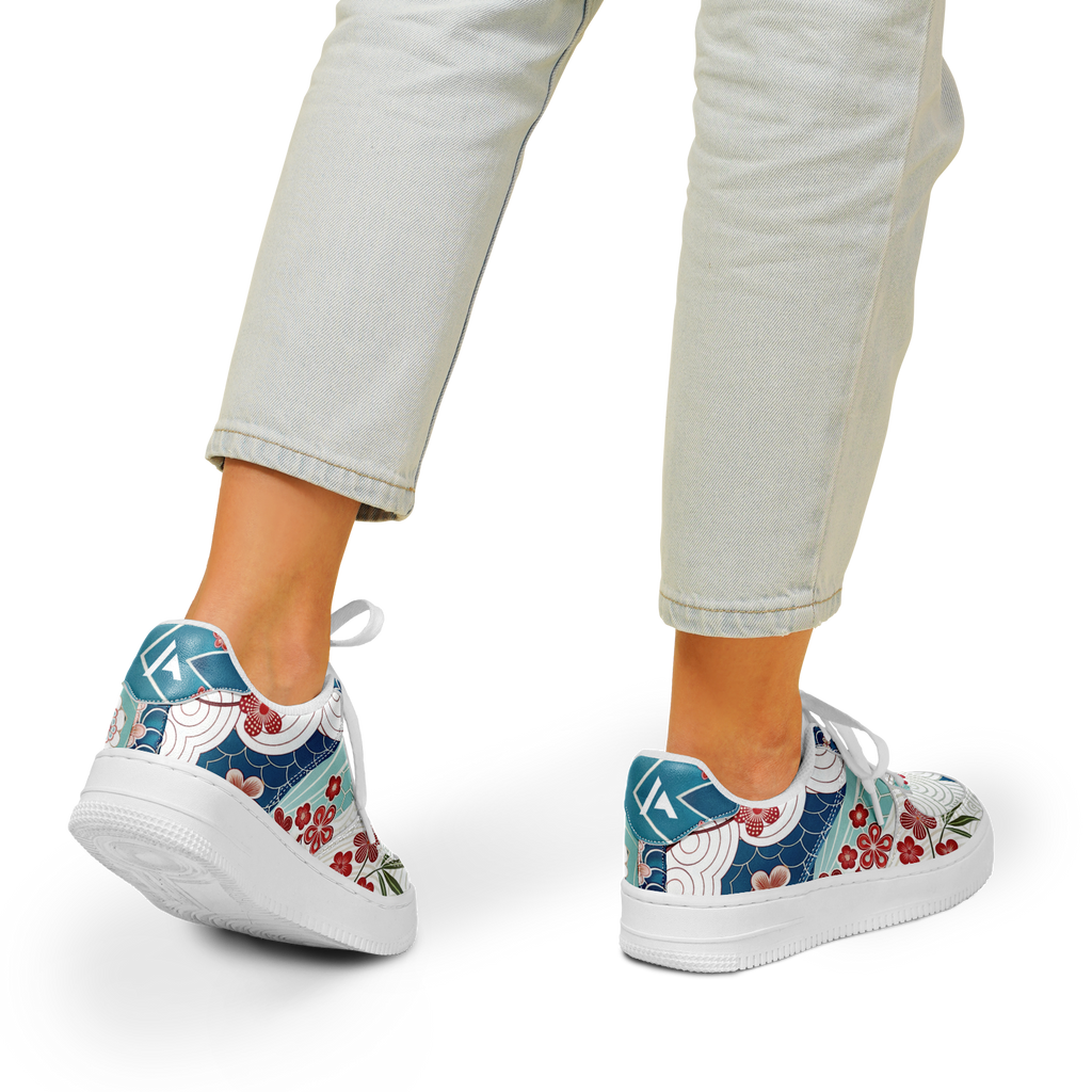 WOMEN'S MOMENTUM LOW-CUT SNEAKERS | reddish florals