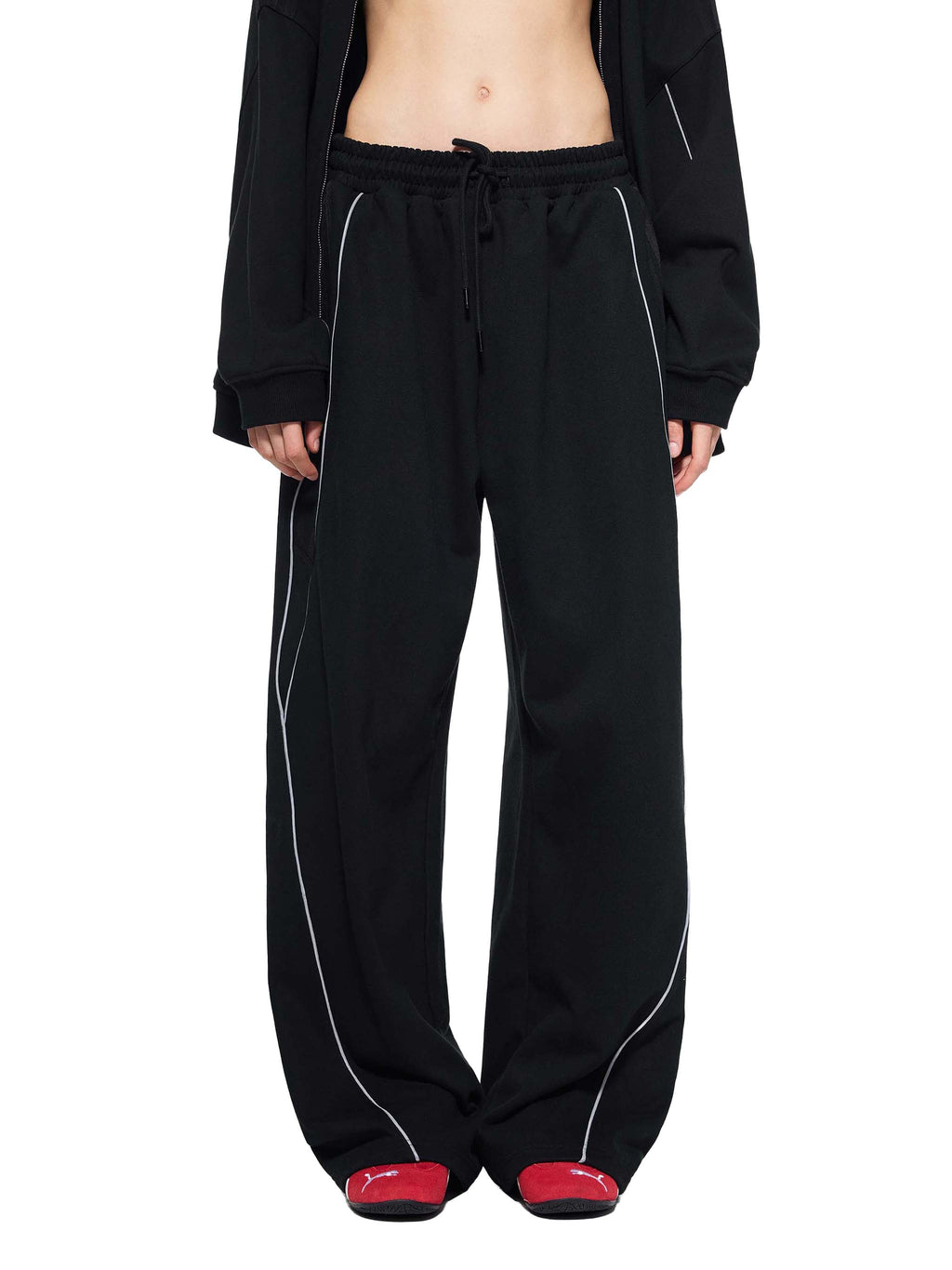 nath,neautral,sytyles,jacket,reflective,striped,straight-leg,sweatpants,arcaprl